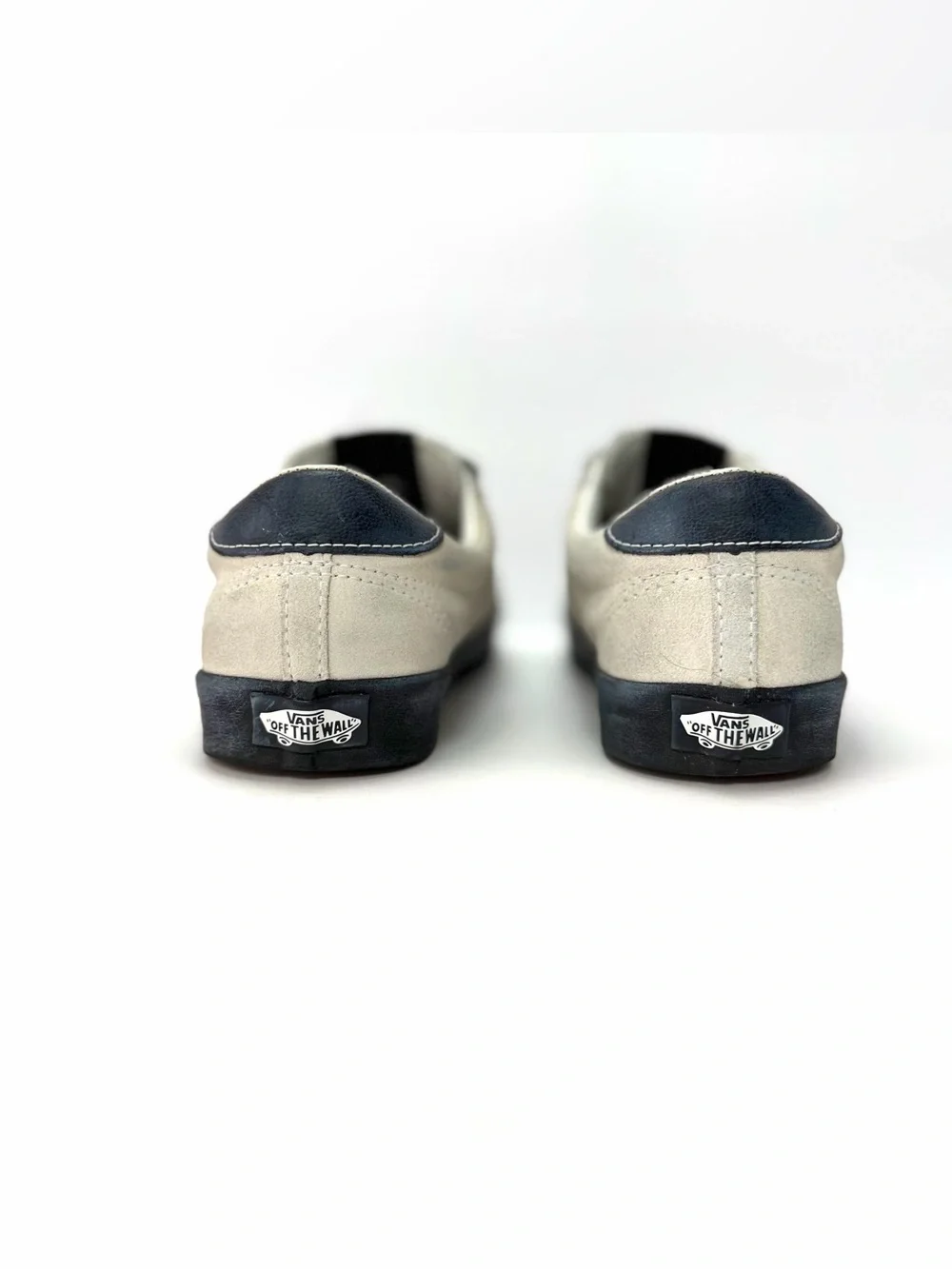 Vans Off The Wall Suede Sneakers Cream Black Gum Sole Women’s US 7.5 Men’s 6